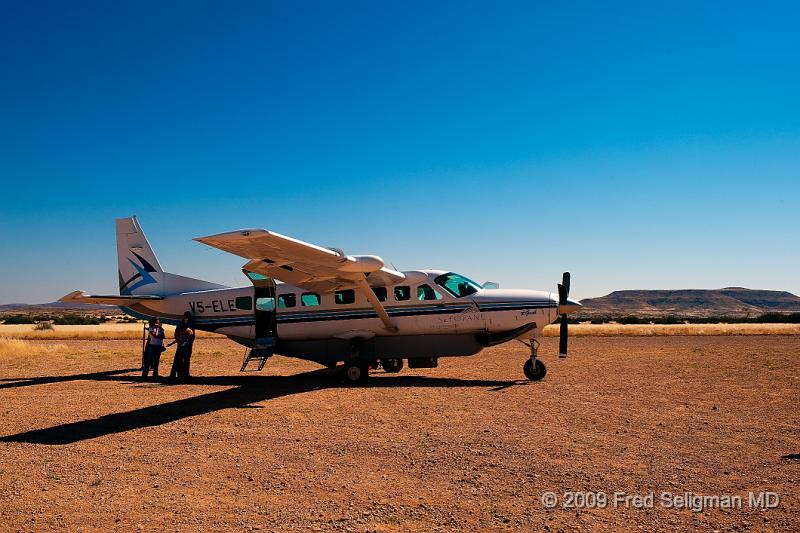 20090603_113648 D3 X1.jpg - To transfer to another plane that can hold the 5 other people who are also going to the Skeleton Coast Camp